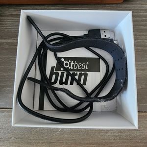 Orange theory fitness burn band, comes with charger, box and instructions